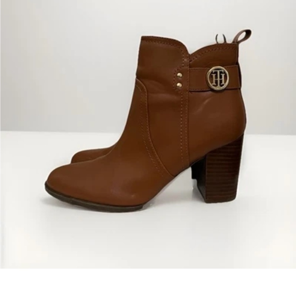 Tommy Hilfiger Size 8 Women’s Tan Ankle Boots. Casual affordable designer boots. - Picture 7 of 7